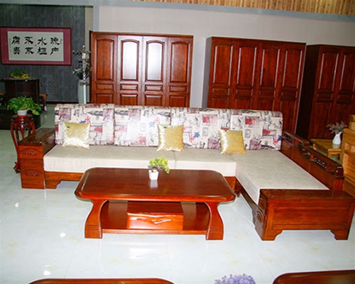 客廳實(shí)木家具